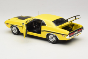 Dodge Challenger R/T NCIS TV Series Car Greenlight 1:18 12845 Métal Moulé — image 5 sur 8