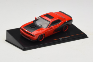 Dodge Challenger SRT8 Rouge IXO 1:43 CLC597N Métal Moulé — image 2 sur 4