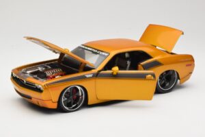 Dodge Challenger Concept Or Maisto 1:18 31320 Métal Moulé — image 2 sur 8