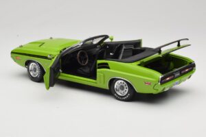 Dodge Challenger Cabriolet Vert Greenlight 1:18 12803-06G Métal Moulé — image 5 sur 8