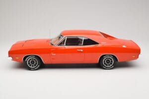 Dodge Charger Hemi Orange Otto 1:12 G060 Résine — image 3 sur 6