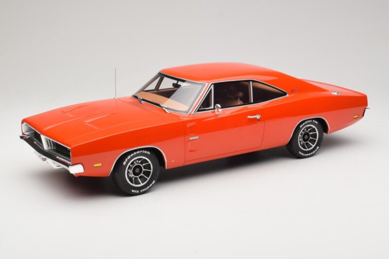 Dodge Charger Hemi Orange Otto 1:12 G060 Résine