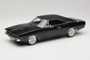Dodge Charger R/T Steve McQueen Bullitt Movie Greenlight 1:18 12839 Métal Moulé