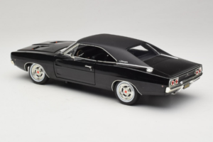 Dodge Charger R/T Steve McQueen Bullitt Movie Greenlight 1:18 12839 Métal Moulé — image 7 sur 8