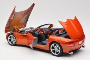 Dodge Concept Vehicle Orange Maisto 1:18 50323 Métal Moulé — image 5 sur 8