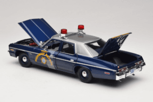 Dodge Monaco Nevada Highway Patrol Auto World 1:18 AMM1009/06 Métal Moulé — image 5 sur 8