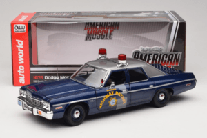 Dodge Monaco Nevada Highway Patrol Auto World 1:18 AMM1009/06 Métal Moulé — image 8 sur 8