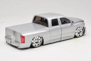 Dodge Ram Tuned Argent Jada 1:18 63162-SM Métal Moulé — image 3 sur 8