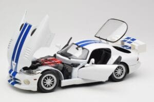 Dodge Viper GTS-R GT2 Blanc 1997 Maisto 1:18 50316 Métal Moulé — image 2 sur 8