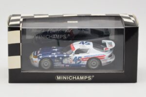 Dodge Viper GTS-R #45 Hezemans / Bunting / Zonca / Gregg Rolex 24 at Daytona 2002 Minichamps 1:43 400021445 Métal Moulé — image 4 sur 4