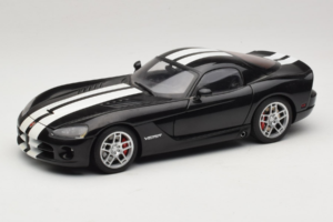 Dodge Viper SRT-10 Coupe Noir AUTOart 1:18 71712 Métal Moulé