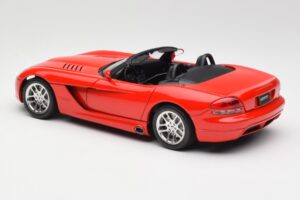 Dodge Viper SRT-10 Rouge Bburago 1:18 3325 Métal Moulé — image 7 sur 8
