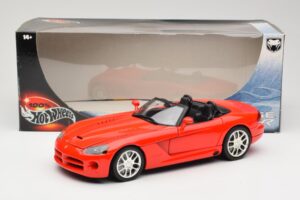 Dodge Viper SRT-10 Roadster Rouge Hot Wheels 1:18 53836 Métal Moulé — image 8 sur 8