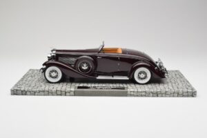 Duesenberg SJN Convertible Coupe Bordeaux Minichamps 1:18 107150331 Métal Moulé — image 3 sur 6