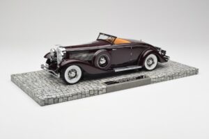 Duesenberg SJN Convertible Coupe Bordeaux Minichamps 1:18 107150331 Métal Moulé
