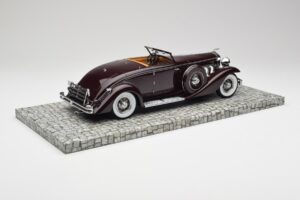 Duesenberg SJN Convertible Coupe Bordeaux Minichamps 1:18 107150331 Métal Moulé — image 5 sur 6