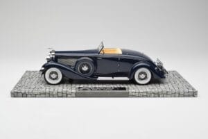 Duesenberg SJN Convertible Coupe Midnight Blue Minichamps 1:18 107150332 Métal Moulé — image 3 sur 6