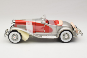 Duesenberg SJ Clark Gable's Car Argent Rouge ERTL 1:18 7962 Métal Moulé — image 3 sur 6