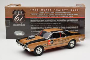 Oldsmobile 442 Hurst Hairy Olds Twin-Engine 4WD 1966 Highway 61 1:18 50089 Métal Moulé — image 8 sur 8