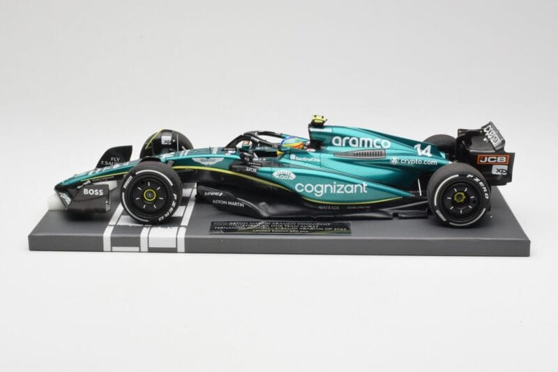 Aston Martin AMR23 #14 F. Alonso 3rd Place Saudi Arabian GP 2023 Minichamps 1:18 117230214 Métal Moulé