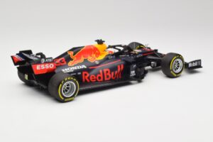 Aston Martin Red Bull Racing RB16 #33 M. Verstappen Abu Dhabi GP Winner 2020 Minichamps 1:18 110201733 Métal Moulé — image 2 sur 7