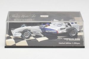 BMW Sauber F1.06 J. Villeneuve Showcar F1 2006 Minichamps 1:43 400060087 Métal Moulé — image 4 sur 5