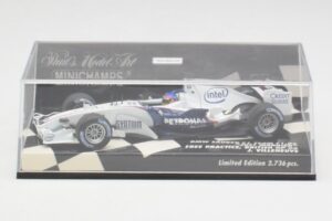 BMW Sauber F1.06 J. Villeneuve Wedding Edition F1 2006 Minichamps 1:43 400060117 Métal Moulé — image 4 sur 5