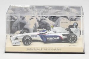 BMW Sauber F1.09 #6 N. Heidfeld F1 2009 v2 Minichamps 1:43 80422155795 Métal Moulé — image 5 sur 5