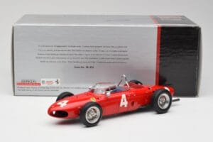 Ferrari 156 Sharknose P. Hill / W. von Trips Belgian GP 1961 CMC 1:18 M-070 Métal Moulé — image 6 sur 6