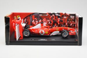 Ferrari F2003-GA F1 Constructors World Champions 2003 Hot Wheels 1:18 G3764 Métal Moulé — image 6 sur 7