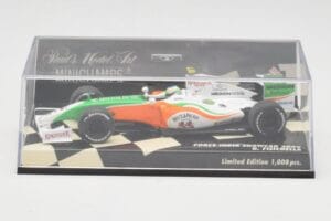Force India Mercedes VJM02 #21 G. Fisichella Showcar 2009 Minichamps 1:43 400090091 Métal Moulé — image 5 sur 5