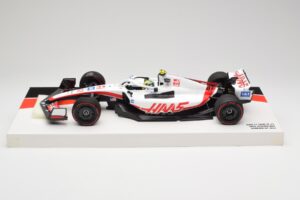 Haas VF-22 #47 M. Schumacher Bahrain GP 2022 Minichamps 1:18 147220147 Métal Moulé