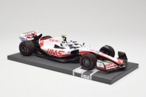 Haas VF-22 #47 M. Schumacher British GP 2022 Minichamps 1:18 117221047 Résine — image 4 sur 7