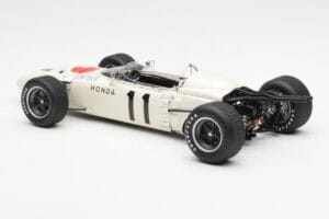 Honda RA272 #11 R. Ginther Mexican Grand Prix 1965 AUTOart 1:18 86597 Métal Moulé — image 7 sur 8