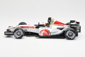 Honda RA106 Honda Racing Team J. Button F1 Showcar 2006 Minichamps 1:18 BUTTON001 Métal Moulé — image 3 sur 6