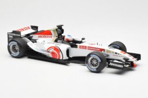 Honda RA106 Honda Racing Team J. Button F1 Showcar 2006 Minichamps 1:18 BUTTON001 Métal Moulé — image 4 sur 6