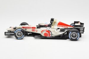 Honda Racing Team RA106 #12 J. Button F1 2006 Minichamps 1:18 100060012 Métal Moulé — image 3 sur 6