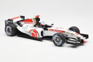 Honda RA106 Honda Racing Team R. Barrichello F1 Showcar 2006 Minichamps 1:18 08MF1-06B-CRB18 Métal Moulé — image 4 sur 6