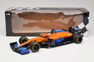 McLaren MCL35M #3 D. Ricciardo Bahrain GP 2021 Minichamps 1:18 530211803 Métal Moulé — image 7 sur 7
