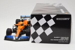 McLaren MCL35M #4 L. Norris Pole Position Russian GP 2021 Minichamps 1:18 530213404 Métal Moulé — image 6 sur 7