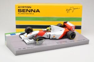 McLaren Ford MP4/8 #8 A. Senna Winner Australian GP 1993 Minichamps 1:18 543933838 Métal Moulé — image 7 sur 7