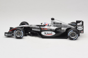 McLaren MP4/19 Mercedes K. Raikkonen F1 2004 Minichamps 1:18 530041806 Métal Moulé — image 3 sur 7