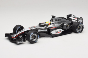 McLaren MP4/19 Mercedes L. Hamilton Autosport Young Driver Test Silverstone 2004 Minichamps 1:18 530044418 Métal Moulé
