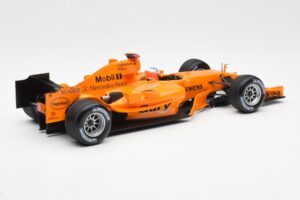 McLaren MP4-20 Mercedes G. Paffett Interim Test Car 2006 Minichamps 1:18 530061895 Métal Moulé — image 2 sur 6