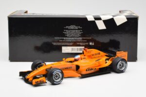 McLaren MP4-20 Mercedes G. Paffett Interim Test Car 2006 Minichamps 1:18 530061895 Métal Moulé — image 6 sur 6