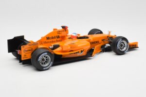McLaren Mercedes MP4-20 G. Paffett F1 Test Car 2006 Minichamps 1:18 B66962342 Métal Moulé — image 2 sur 6