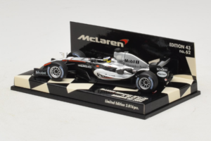 McLaren MP4-20 Mercedes P. de la Rosa F1 2005 Minichamps 1:43 530054315 Métal Moulé — image 3 sur 5