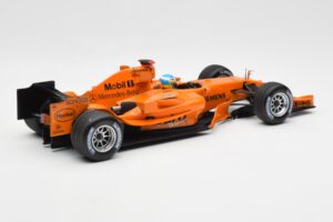 McLaren Mercedes MP4-20 P. de la Rosa F1 Test Car 2006 Minichamps 1:18 PEDRO001 Métal Moulé — image 2 sur 6