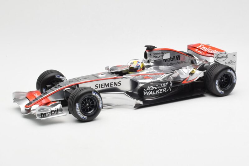 McLaren Mercedes MP4-21 #4 J.P. Montoya F1 2006 Minichamps 1:18 530061804 Métal Moulé