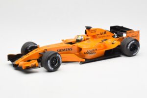 McLaren MP4-21 Mercedes #4 J.P. Montoya Interim Livery 2006 Minichamps 1:18 530061874 Métal Moulé